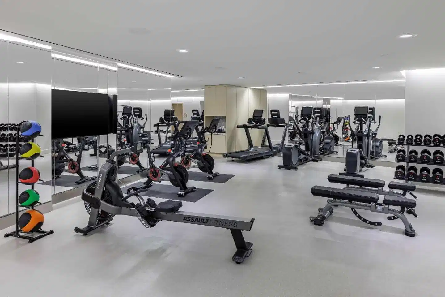 The Morrow Washington Dc, Curio Collection By Hilton Sport und Entertainment