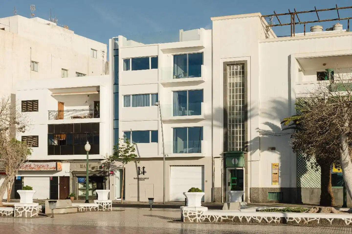Blue Marina Suites Aussenansicht