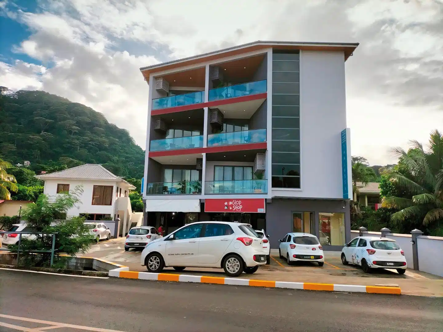Thalassa Seychelles Aussenansicht