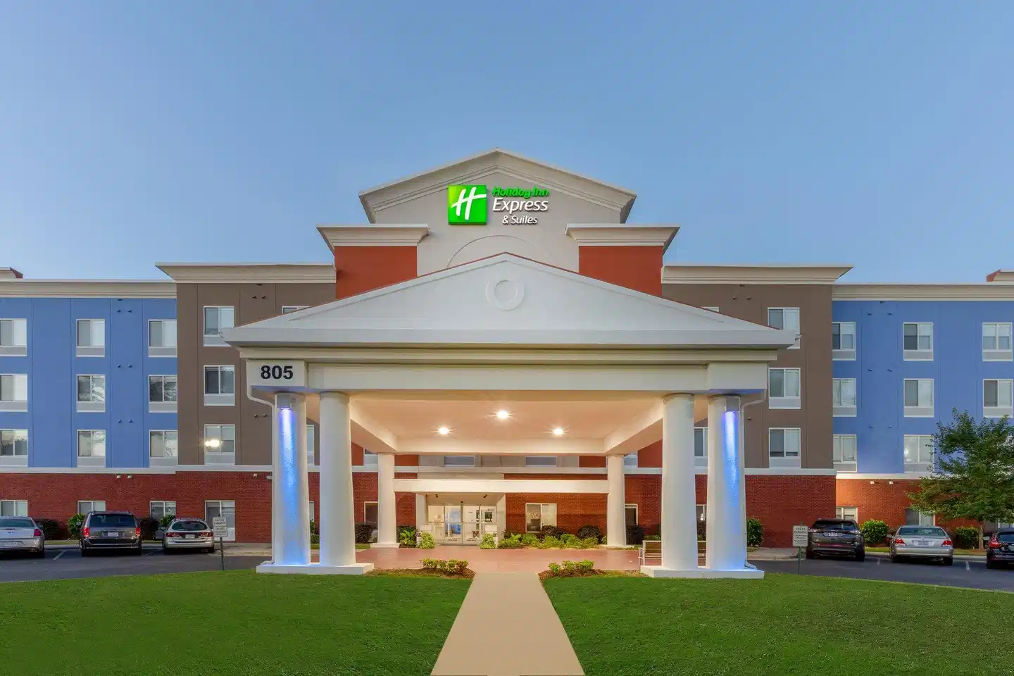 Holiday Inn Express & Suites Charlotte- Arrowood Aussenansicht