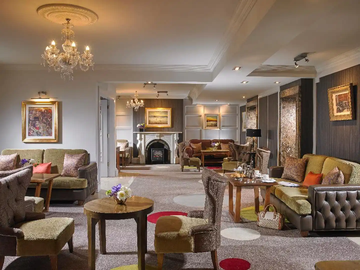 Castlecourt Lobby