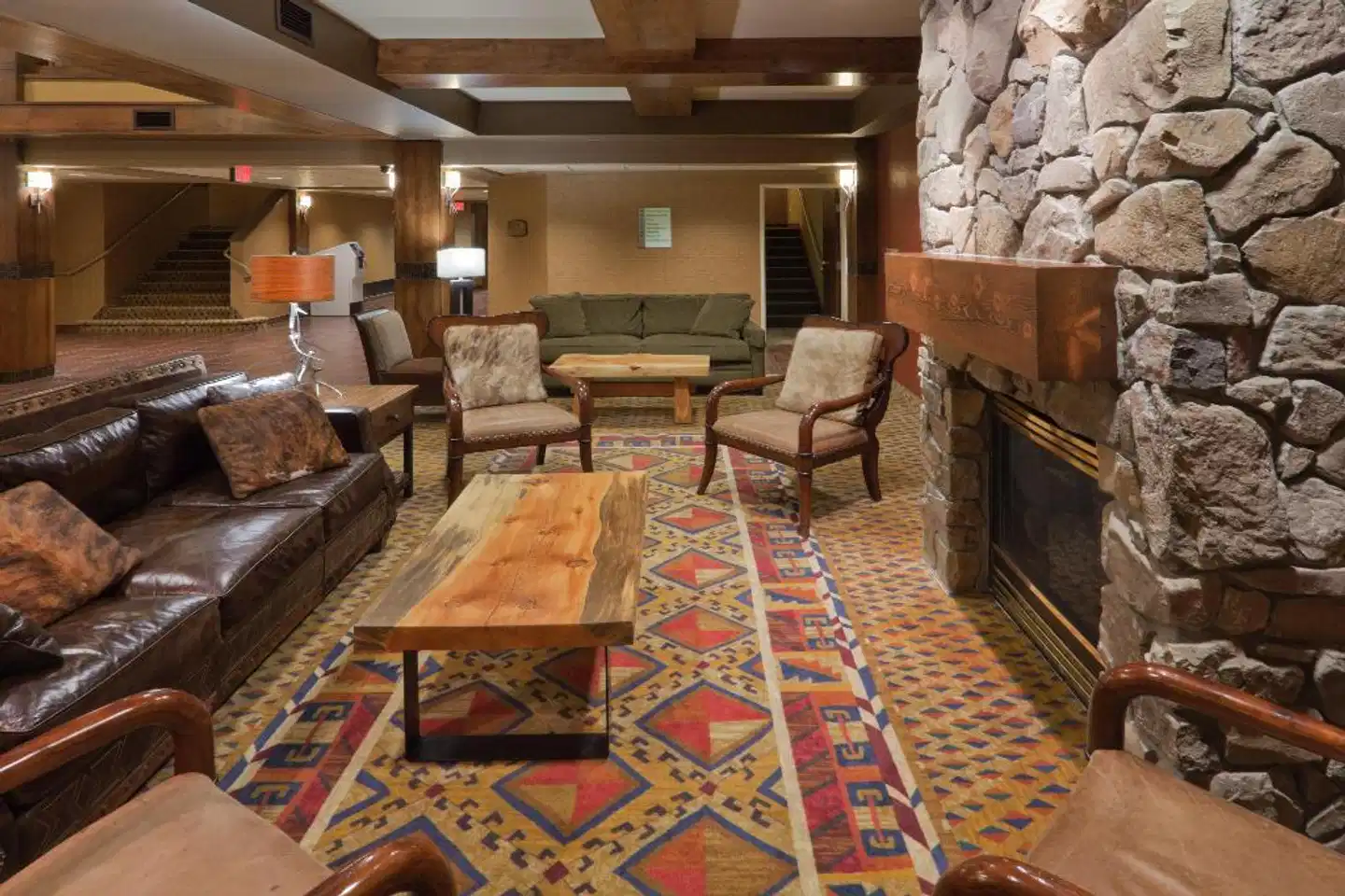 Holiday Inn West Yellowstone Lobby