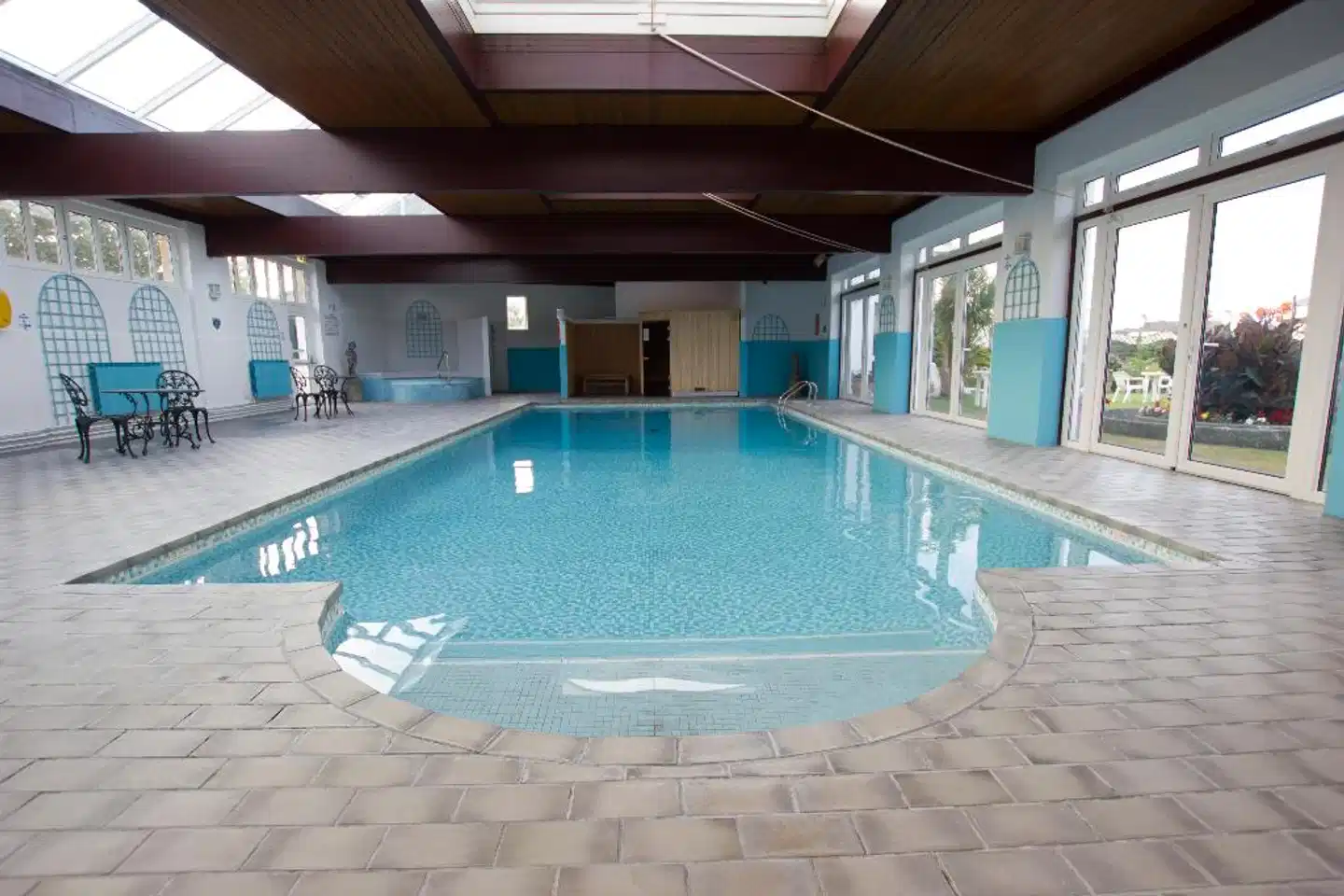 The Beausite Hotel Hallenbad
