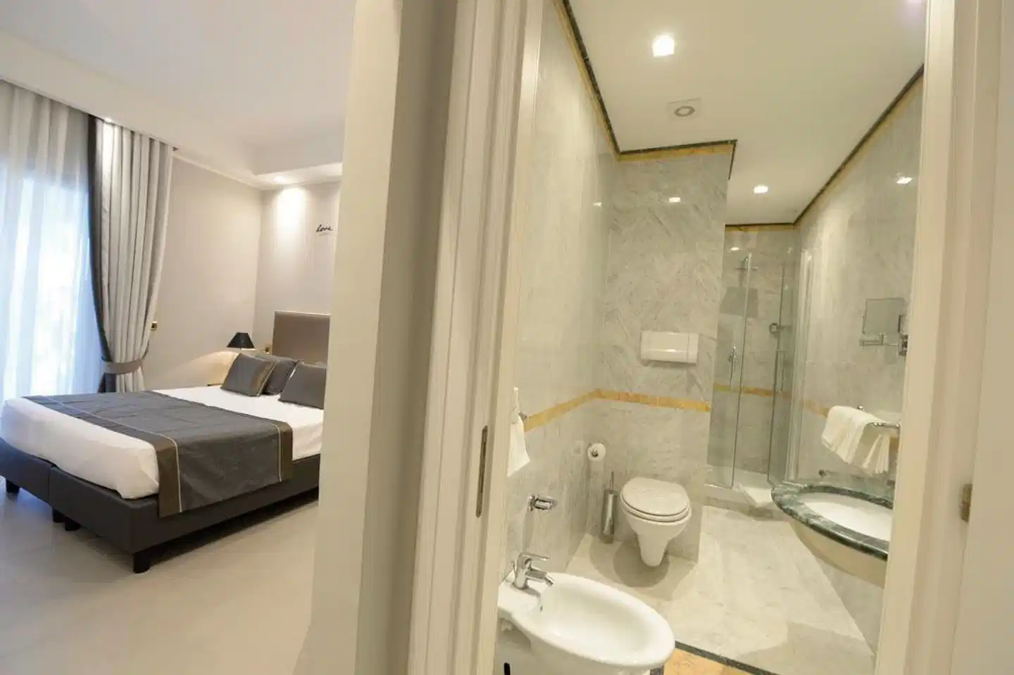 Cerere Badezimmer