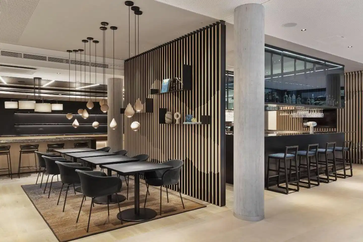 Courtyard by Marriott Freiburg Lobby