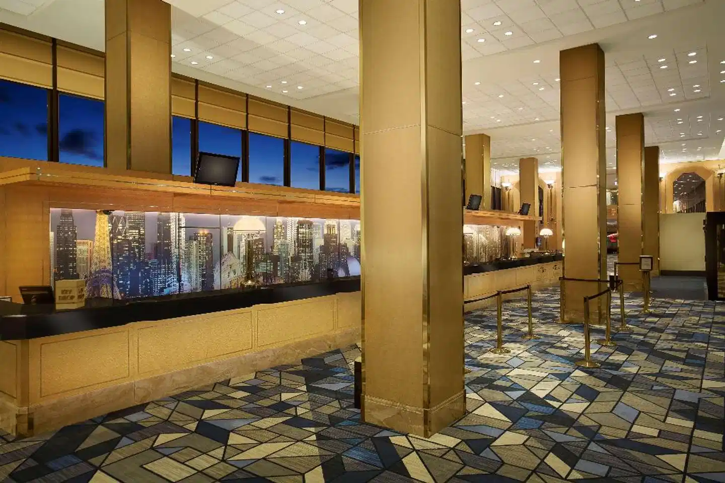 Hilton Chicago O'Hare Airport Lobby