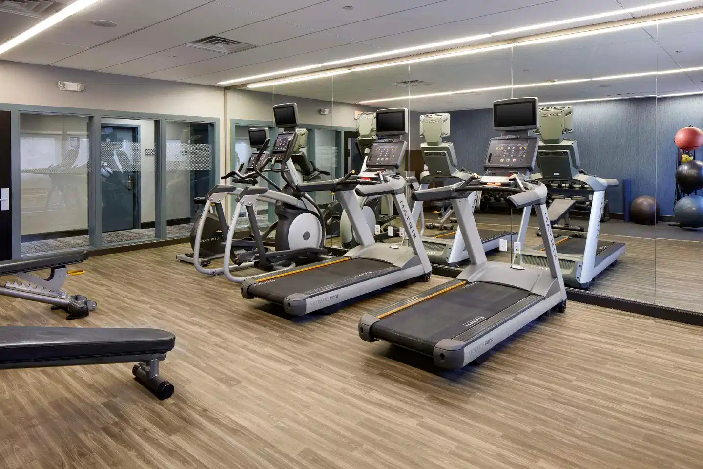 Hampton Inn Newark Airport Sport und Entertainment