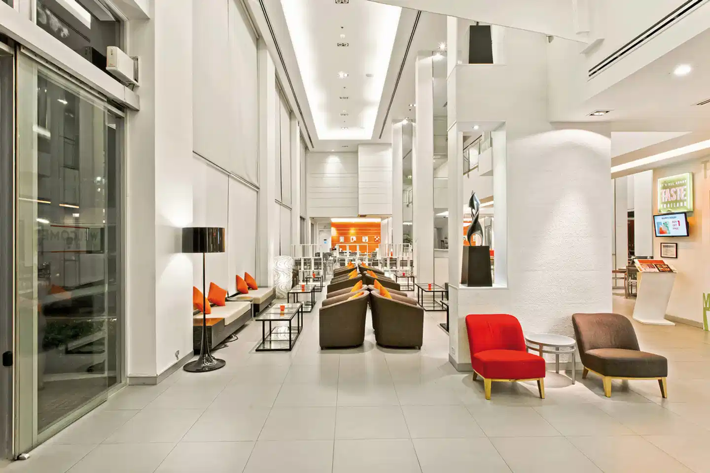 Ibis Pattaya Lobby