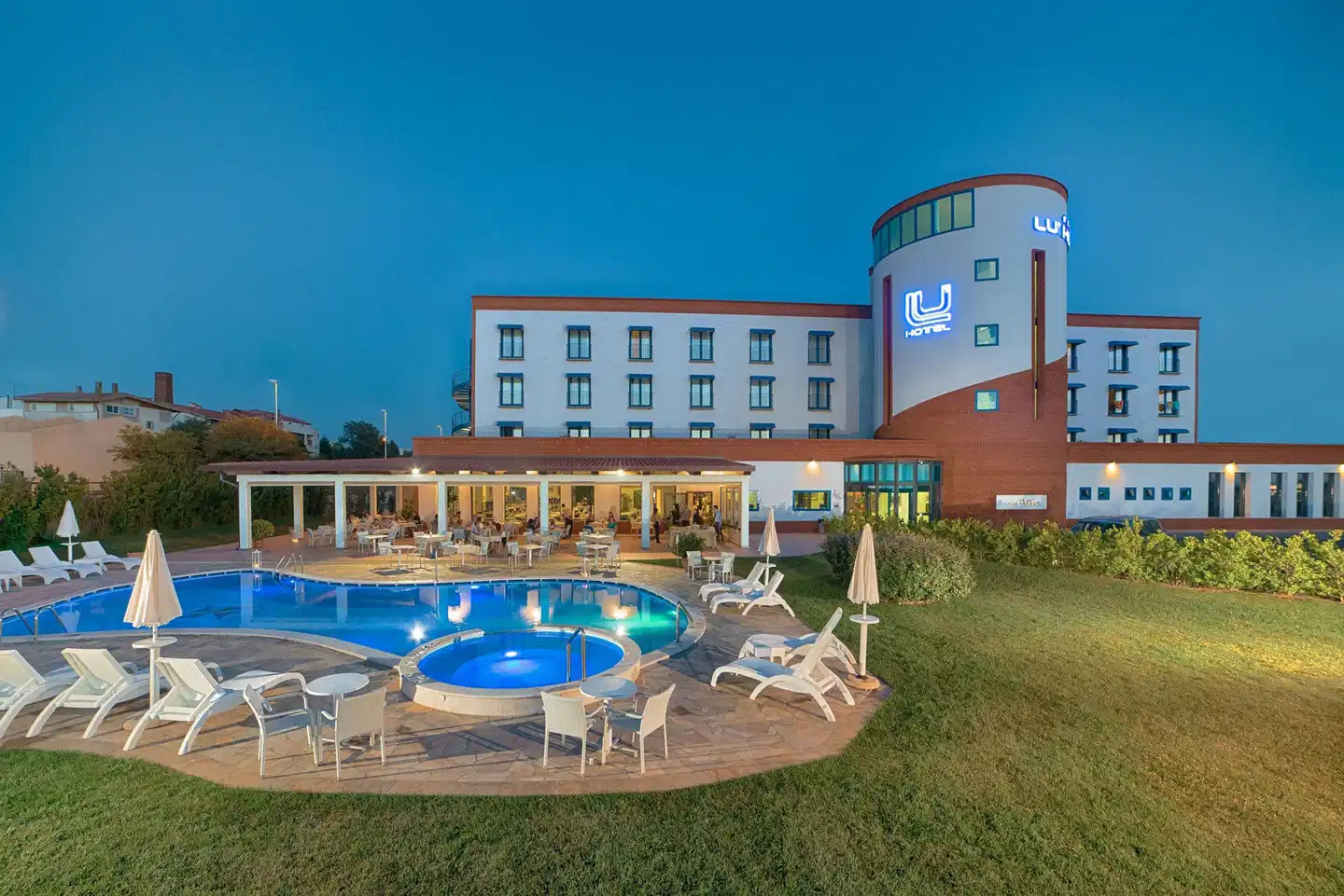 Lu' Hotel Carbonia Aussenansicht