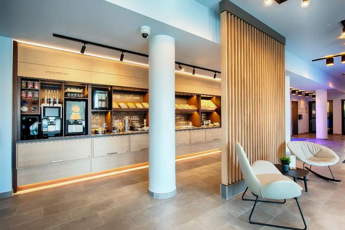 B&B Hotel Augsburg-Nord Lobby