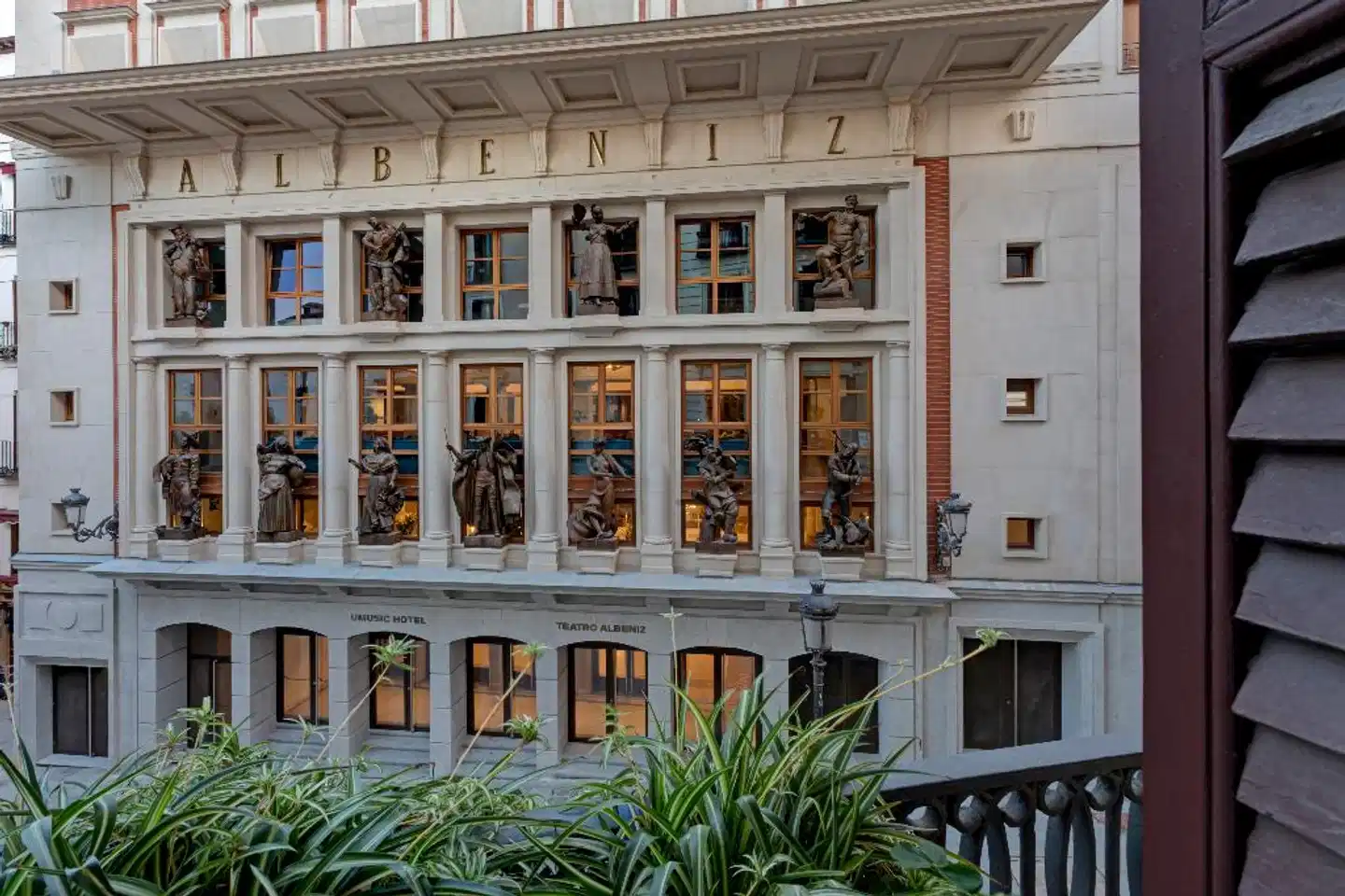 UMusic Hotel Madrid Aussenansicht
