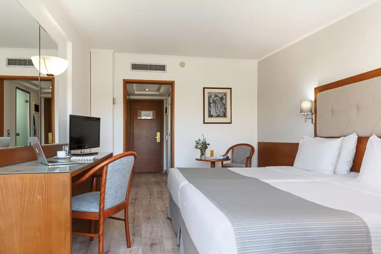 Best Western Plus Plaza Hotel Rhodes Wohnbeispiel