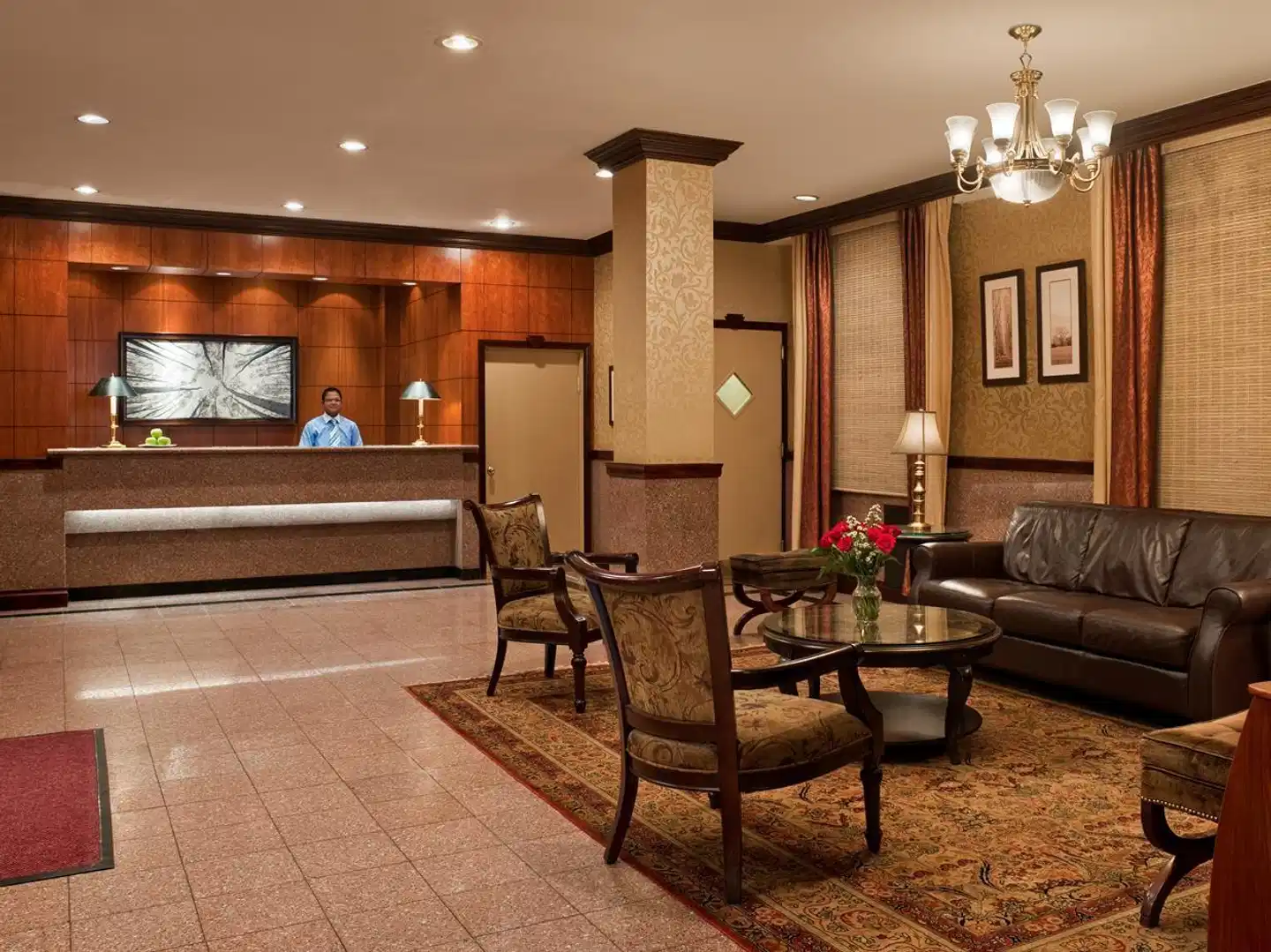 Newton Lobby