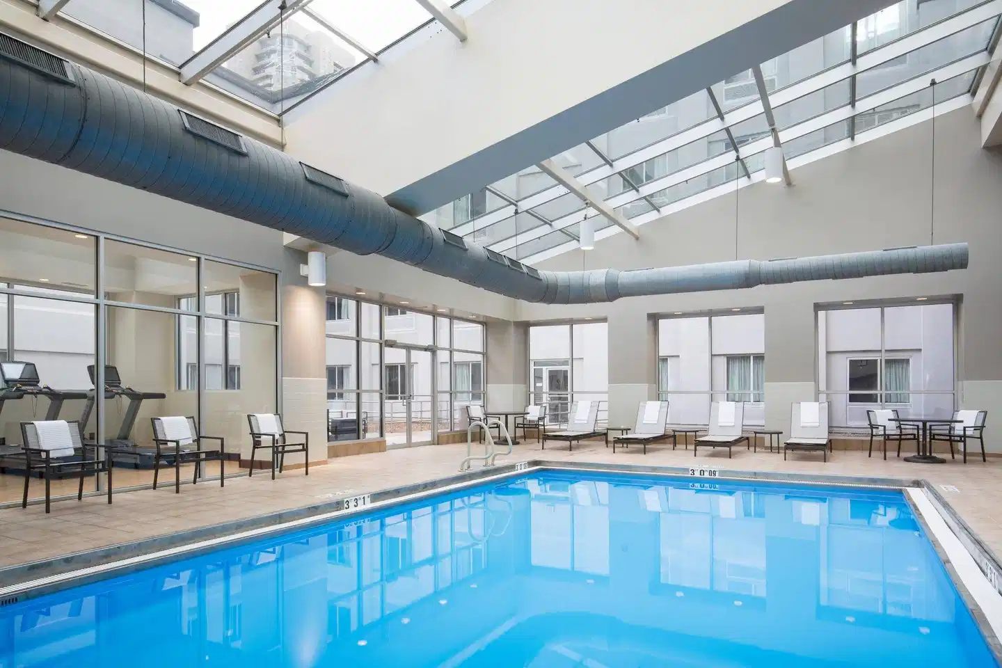 AC Hotel by Marriott Chicago Downtown Hallenbad