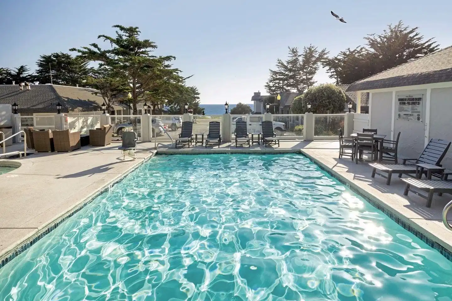 FogCatcher Inn Pool