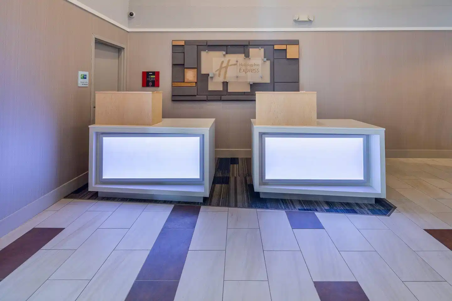 Holiday Inn Express Sunnyvale - Silicon Valley Lobby