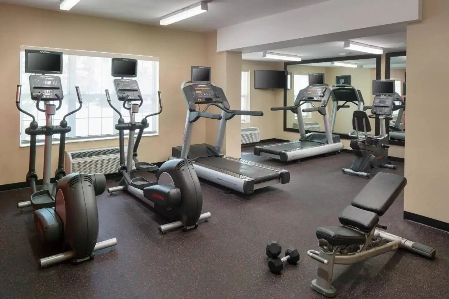 TownePlace Suites by Marriott Los Angeles LAX/Manhattan Beach Sport und Entertainment