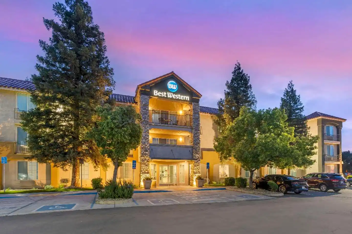 Best Western Visalia Hotel Aussenansicht