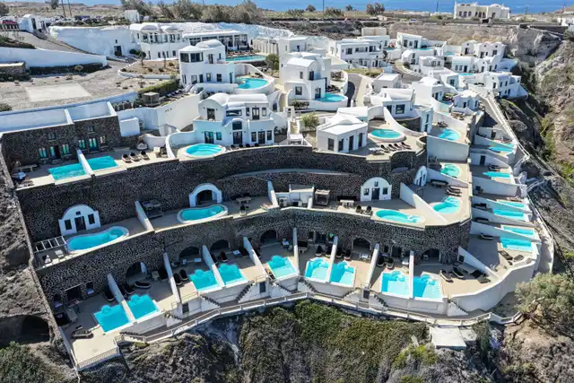 Grand Ambassador Santorini Aussenansicht
