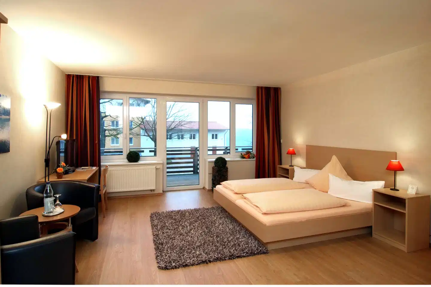 Bernsteinsee Hotel & Ferien Wohnbeispiel