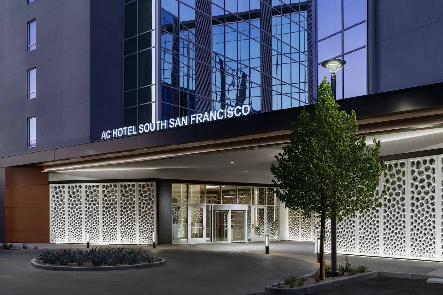 AC Hotel by Marriott San Francisco Airport/Oyster Point Waterfront Aussenansicht