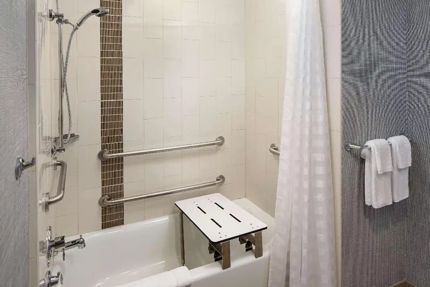 Hyatt Place Glendale/Los Angeles Badezimmer