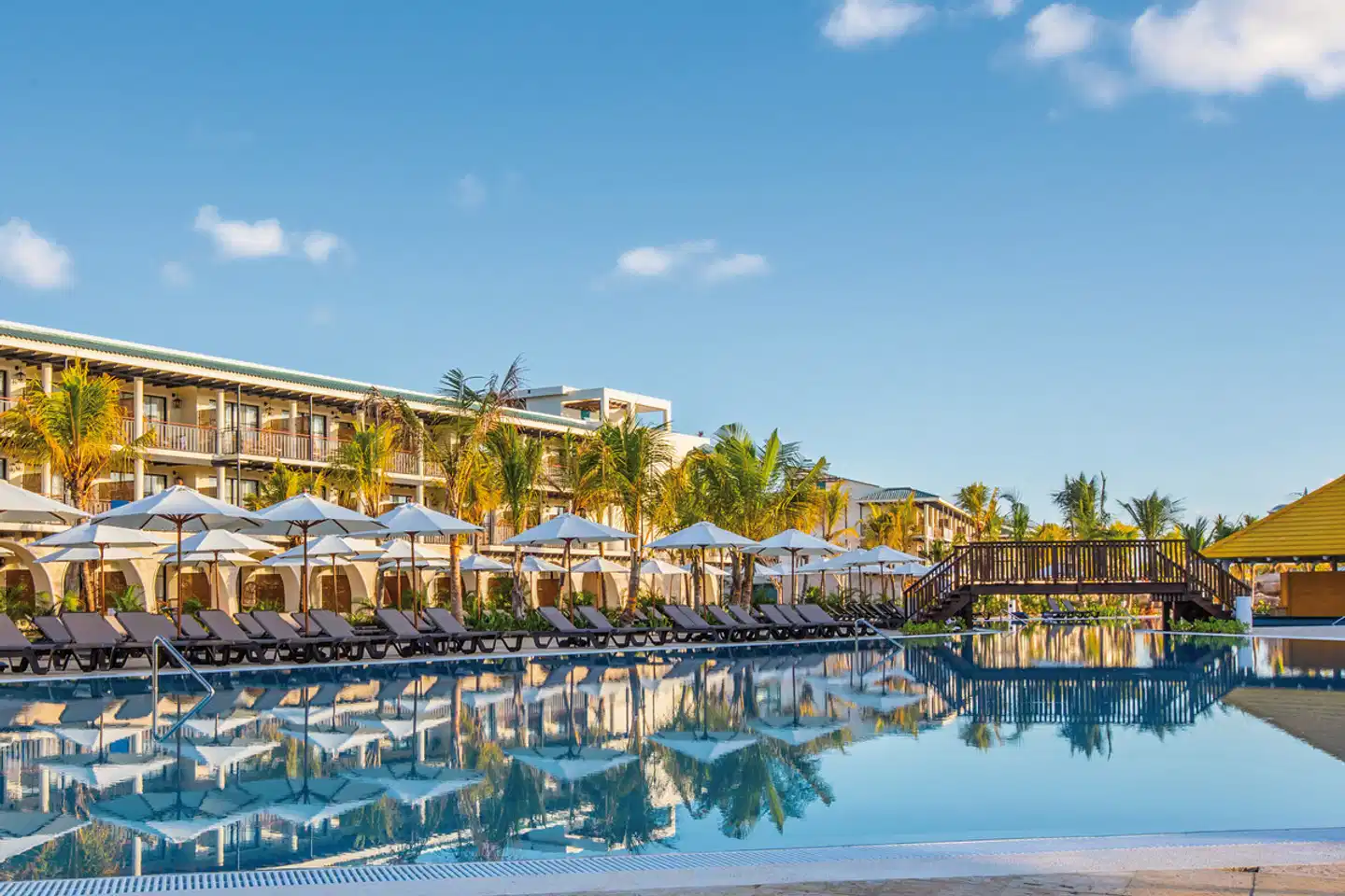 Ocean El Faro Pool
