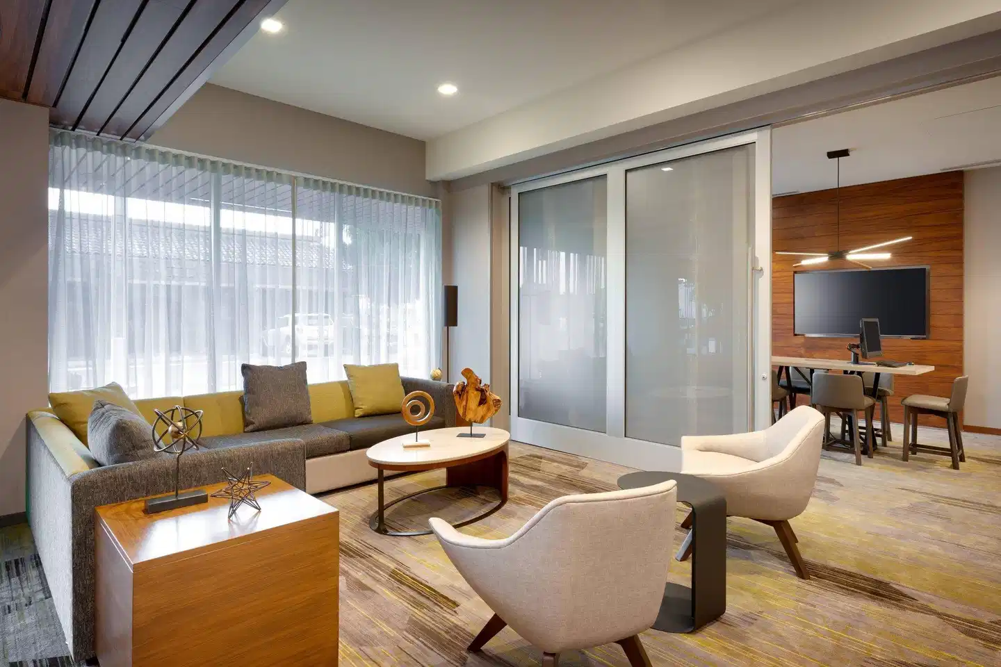 Courtyard by Marriott Los Angeles LAX/Hawthorne Lobby