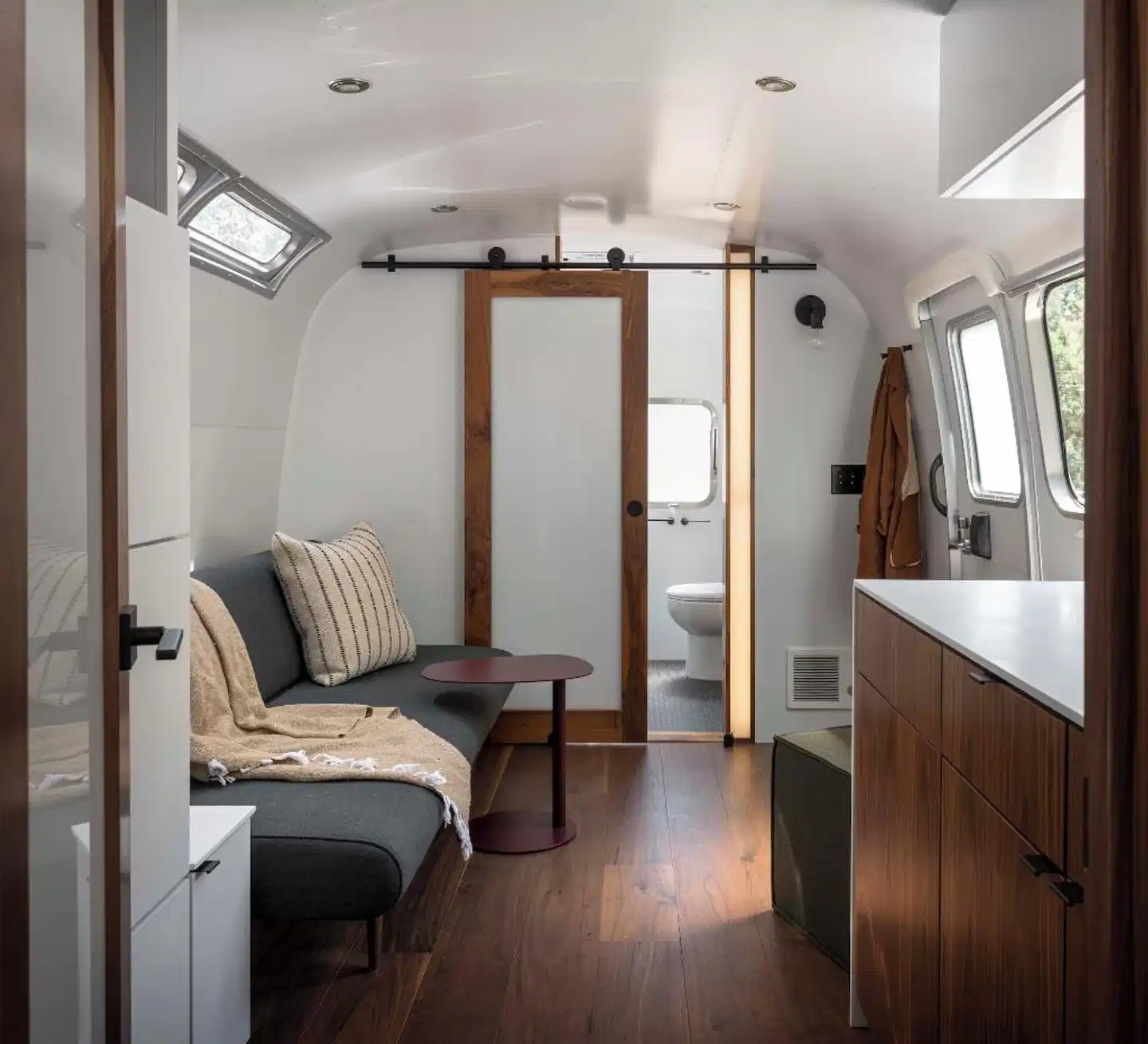 AutoCamp Sequoia Wohnbeispiel