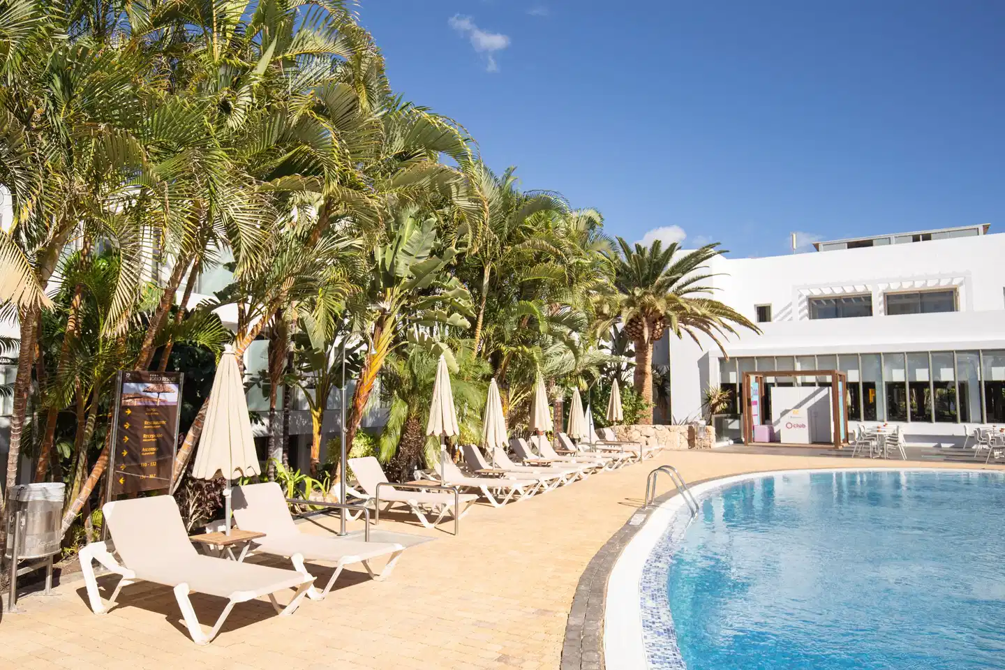 R2 Bahia Playa Design Hotel & Spa - Adults Only Pool