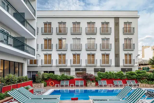 AQUA Hotel Bertran Park Pool