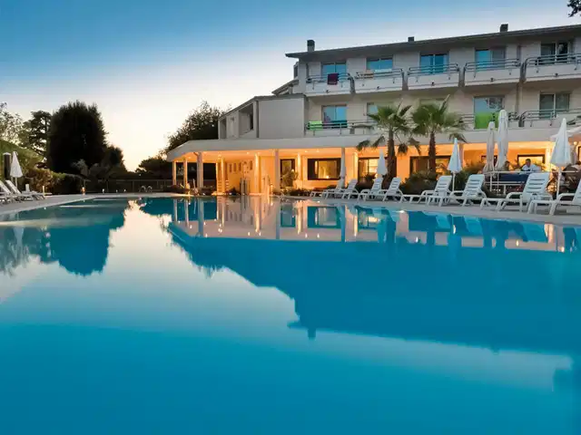 Du Parc Sirmione Pool