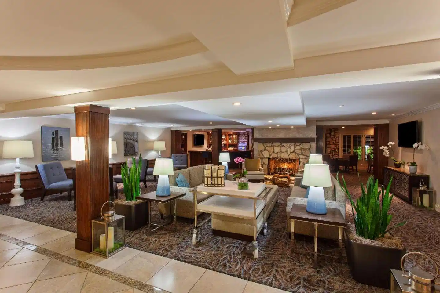 Hilton Garden Inn Monterey Lobby