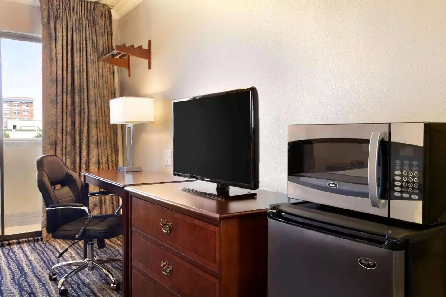 Days Inn by Wyndham Eureka CA Wohnbeispiel