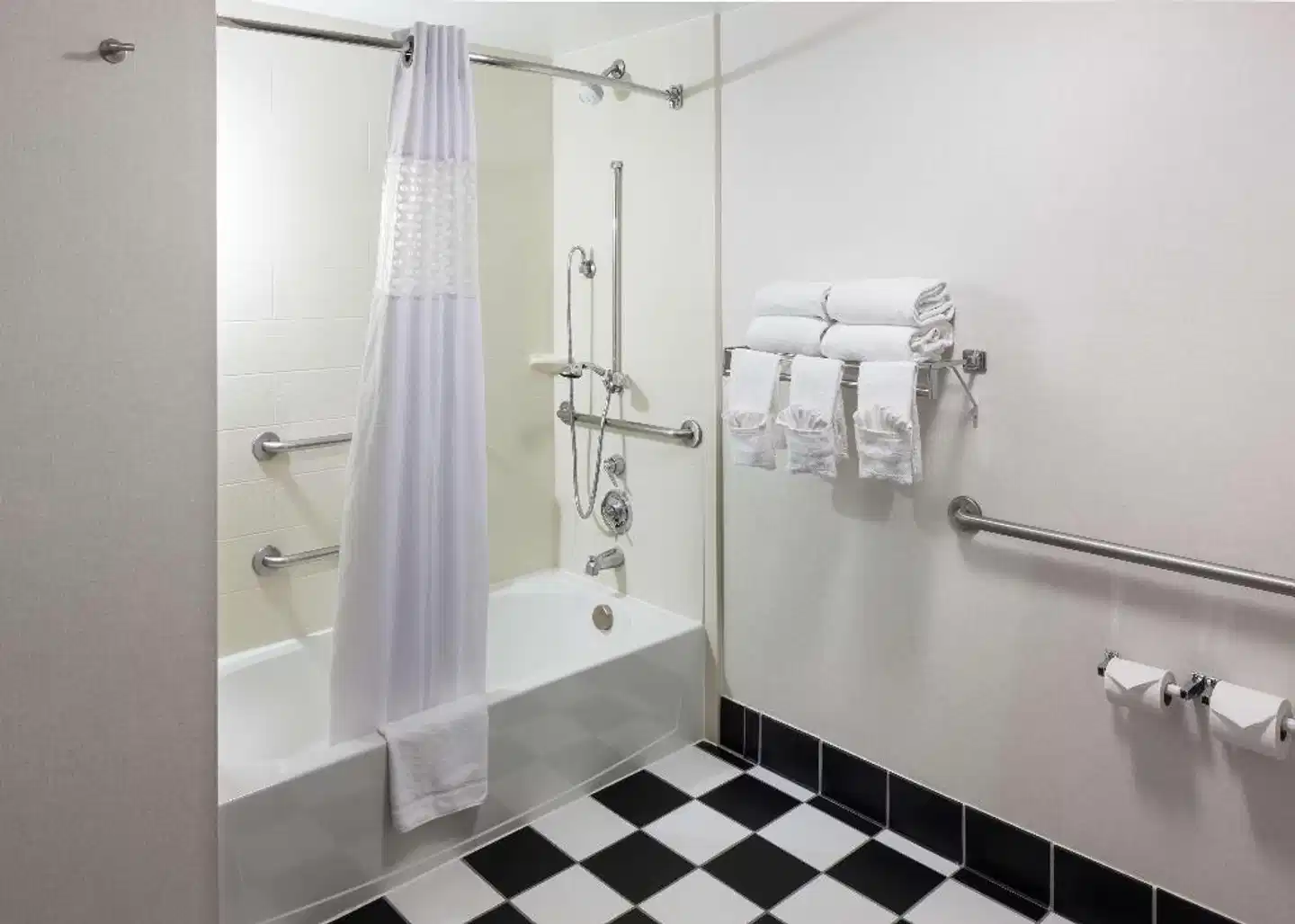 Hampton Inn San Diego-Downtown Badezimmer