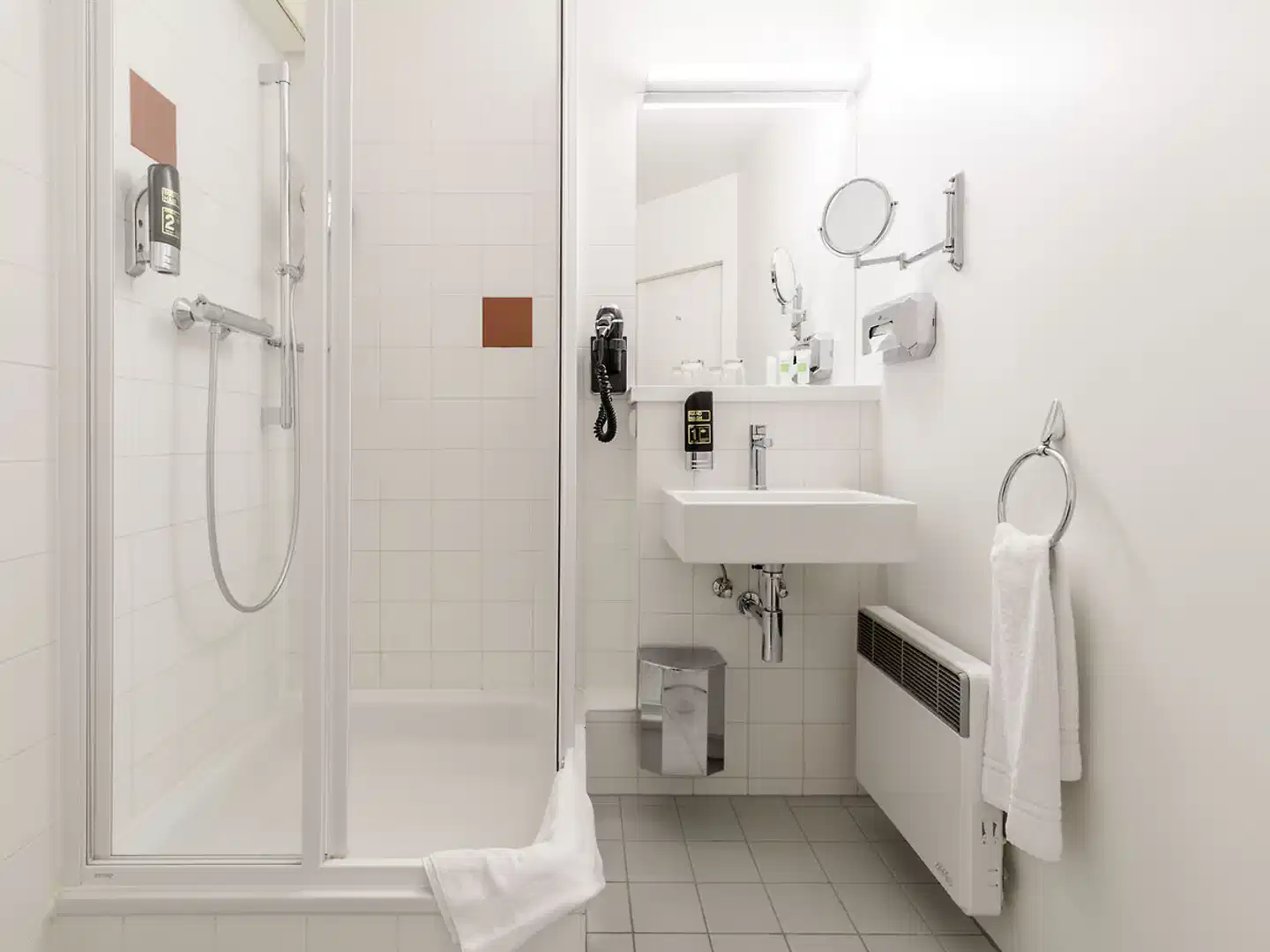 AZIMUT Hotel Vienna Badezimmer