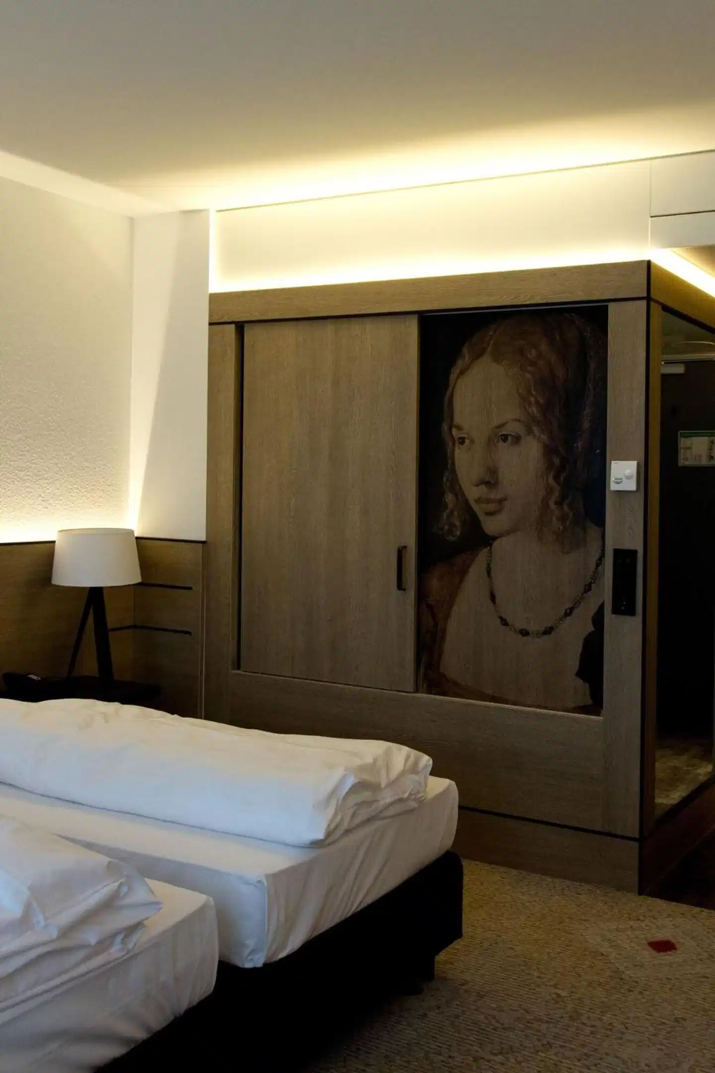 Sorat Hotel Saxx Nürnberg Wohnbeispiel