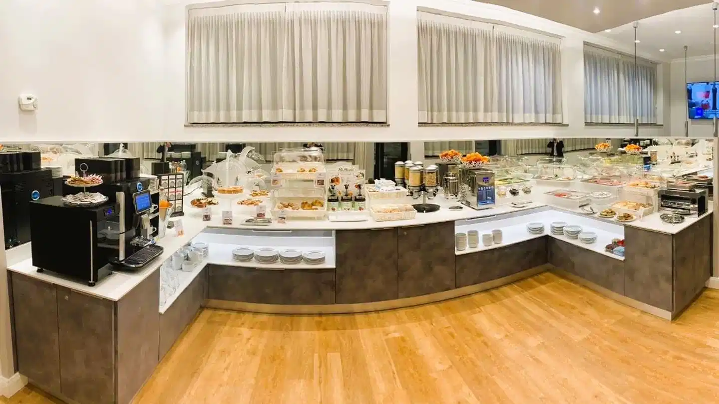Flora Restaurant