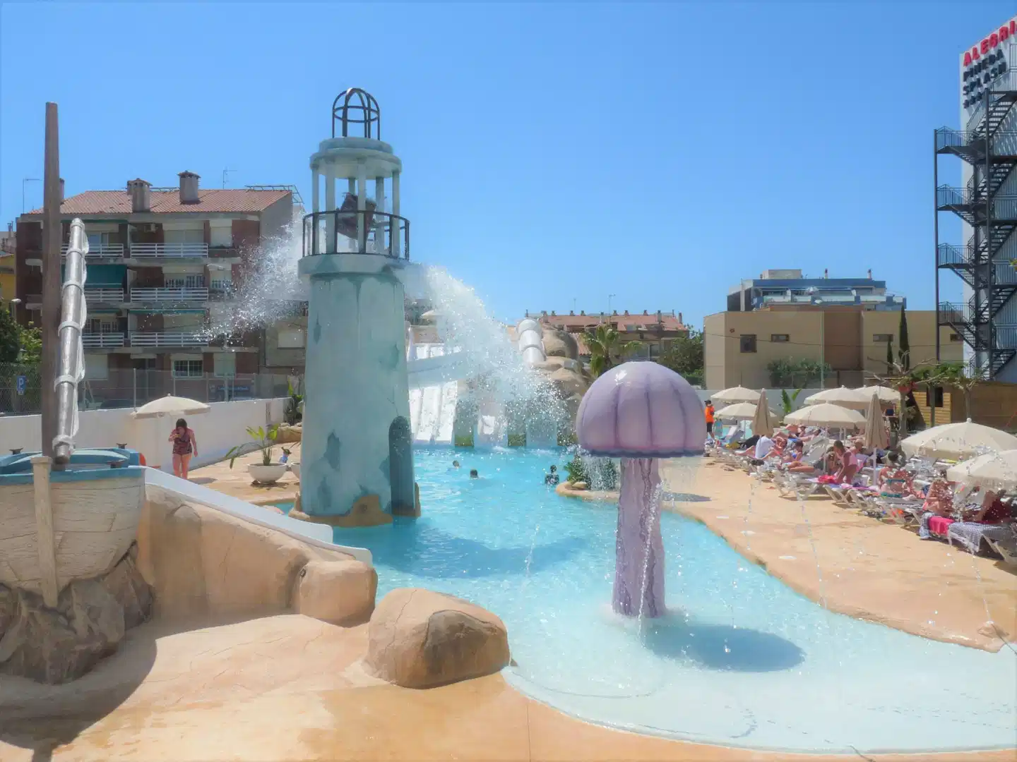 30 Degrees Hotel Pineda Splash Pool