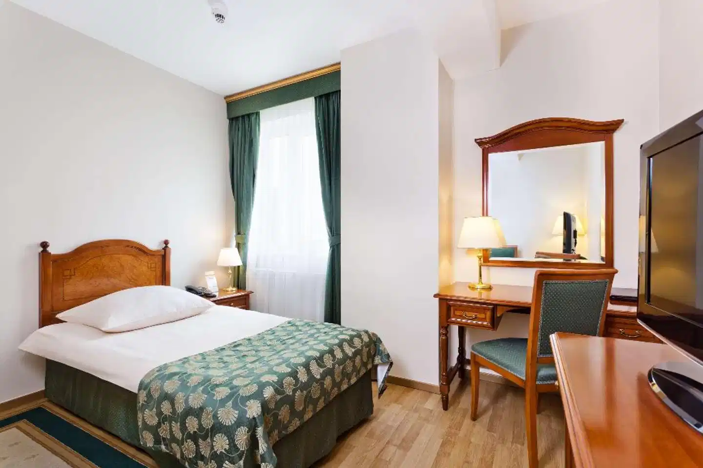 Qubus Hotel Wroc'aw Wohnbeispiel