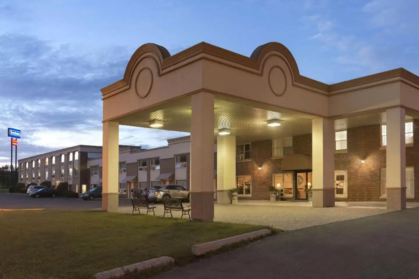 Travelodge by Wyndham Edmundston Aussenansicht