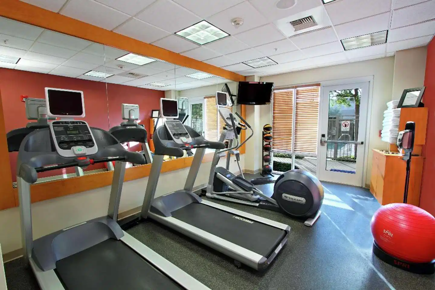 Hilton Garden Inn Oxnard/Camarillo Sport und Entertainment