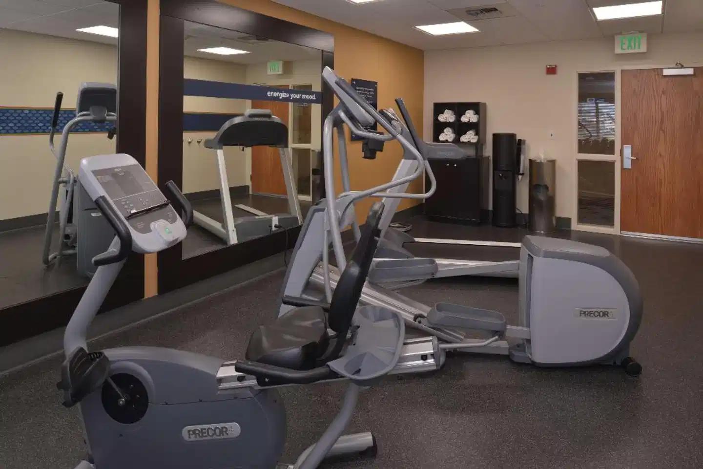 Hampton Inn & Suites Bakersfield North-Airport Sport und Entertainment