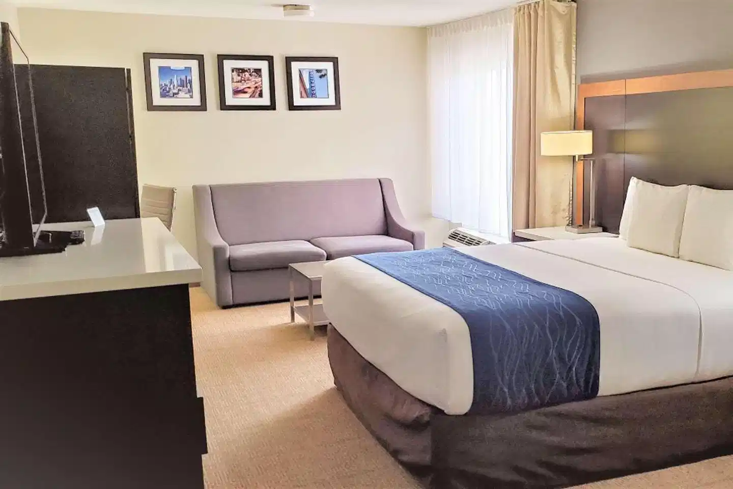 Comfort Inn & Suites Near Universal - North Hollywood - Burbank Wohnbeispiel