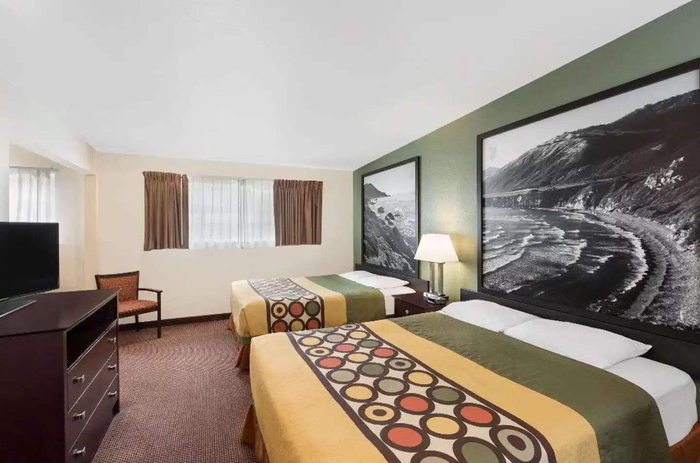 Super 8 by Wyndham Monterey Wohnbeispiel