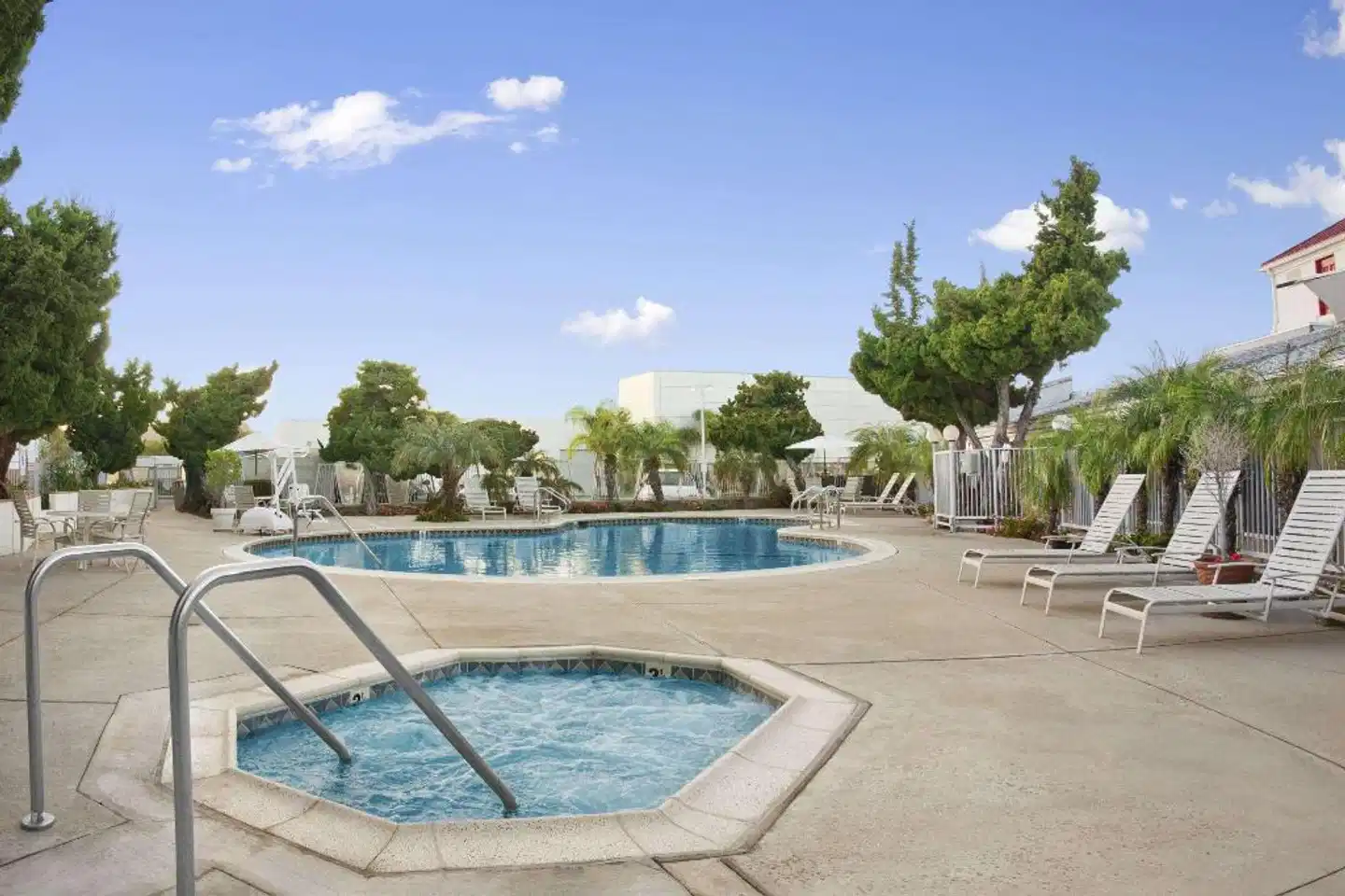 Ramada by Wyndham Torrance Pool