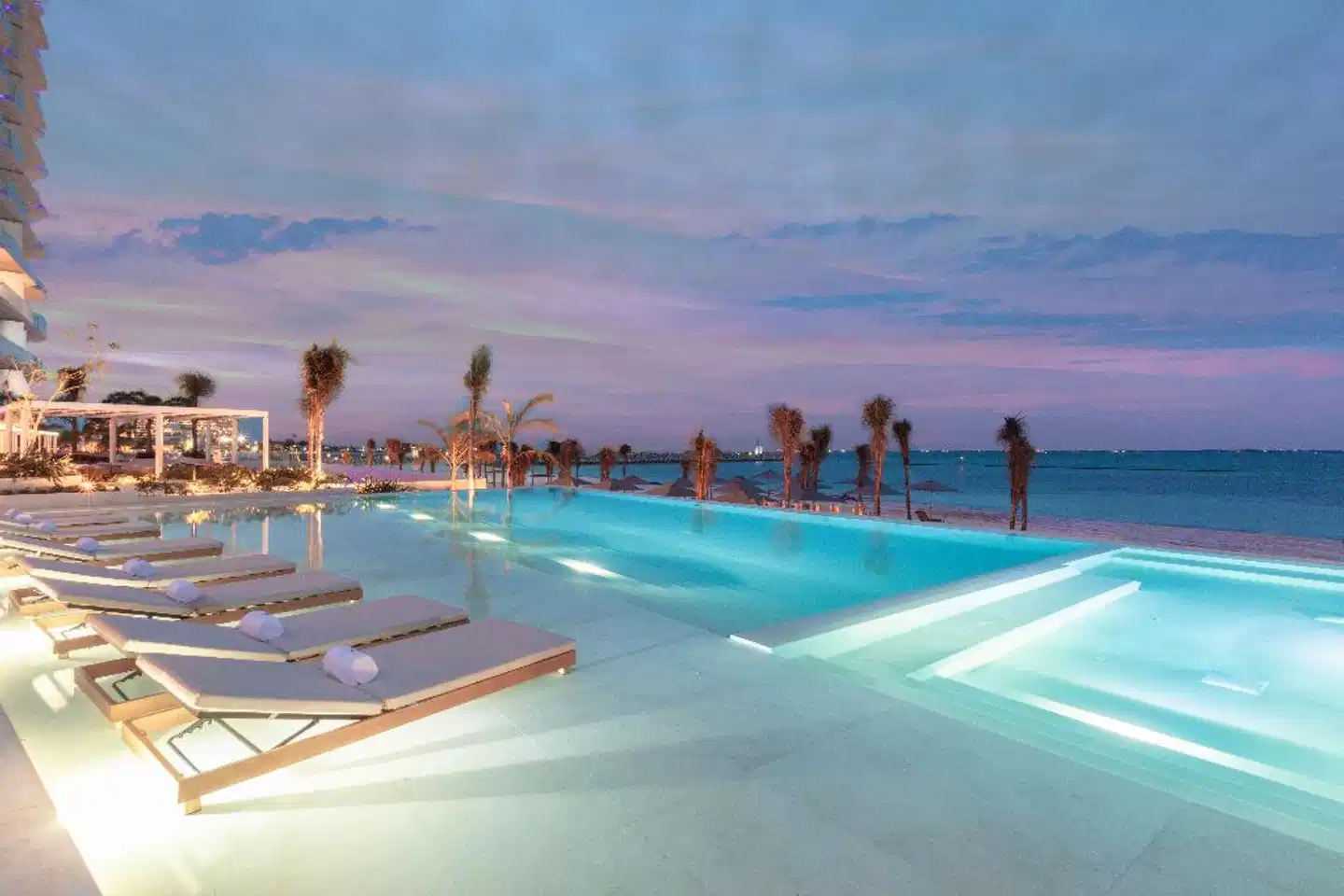 SLS Cancun Pool