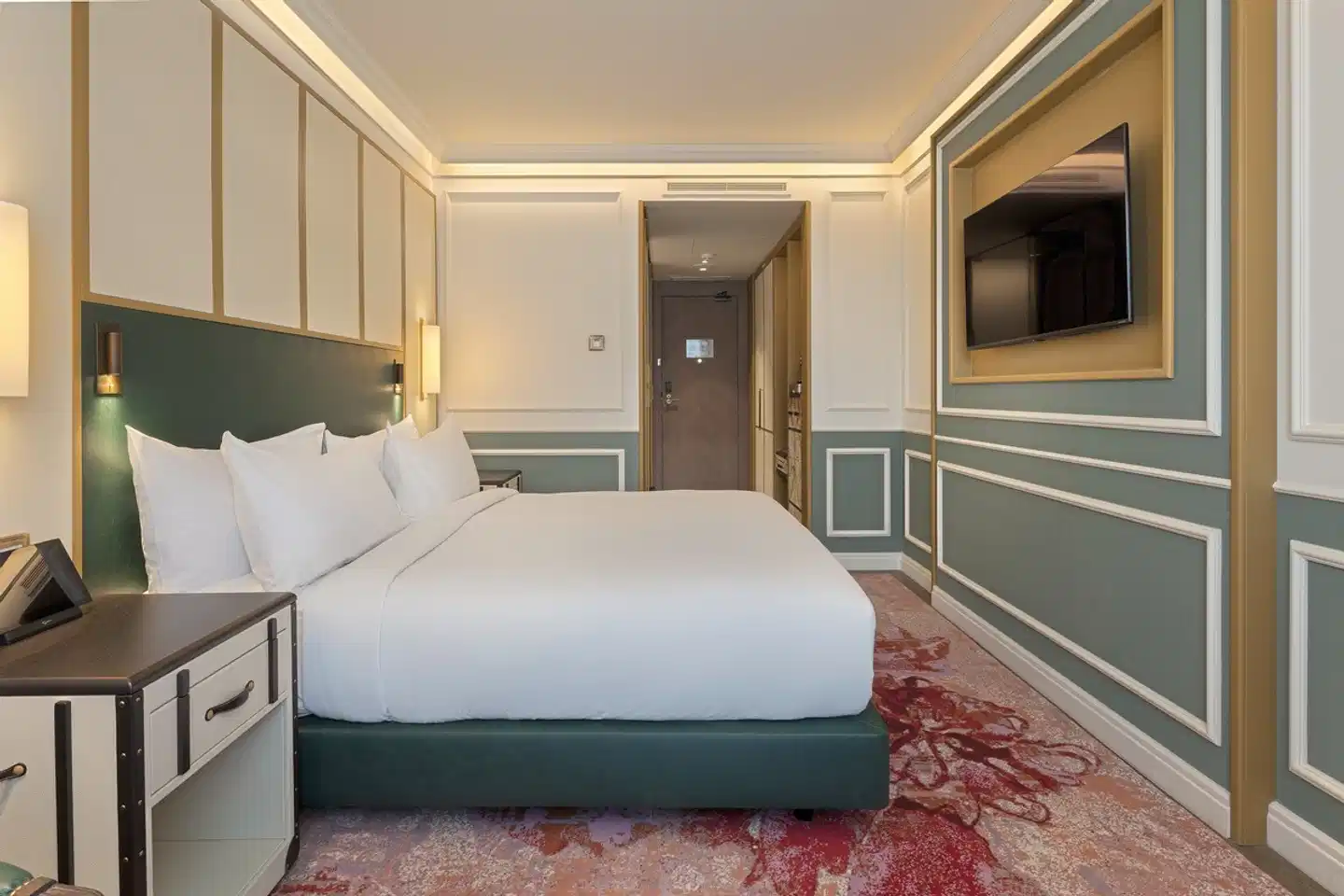 The Emerald House Lisbon, Curio Collection by Hilton Wohnbeispiel
