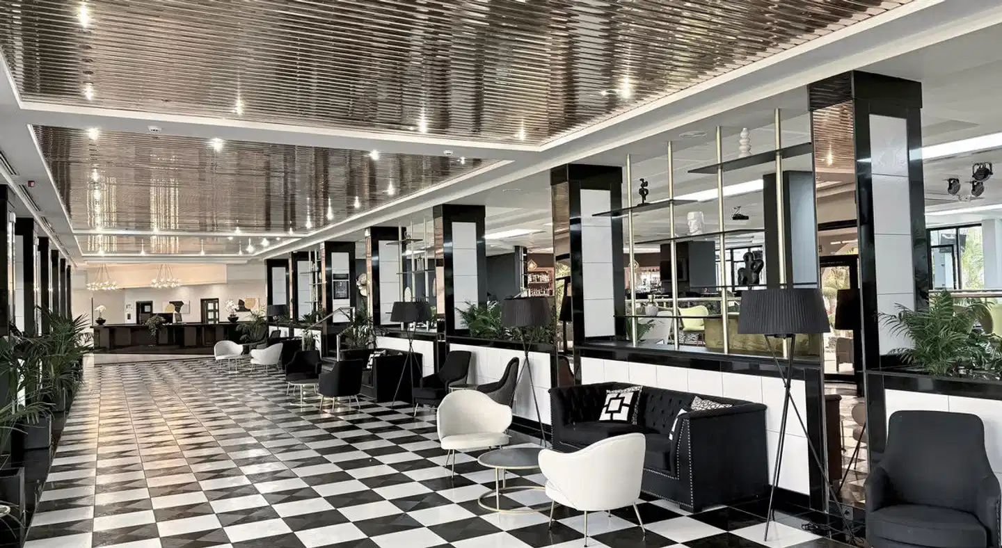 Puerto Palace Bar