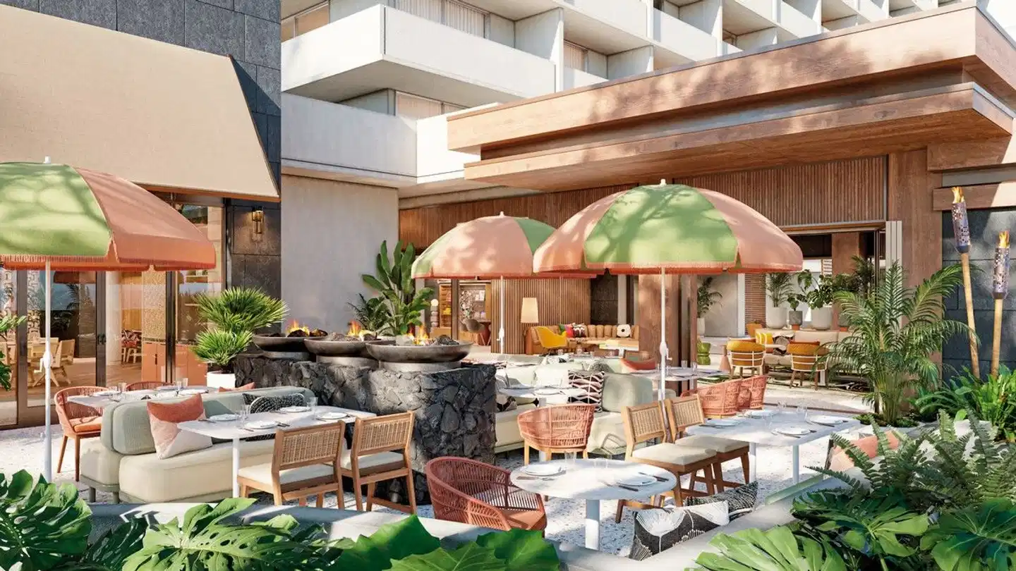 Romer Waikiki at The Ambassador Restaurant